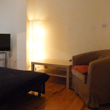 Homely Spacious Studio Chalkida Luaran gambar