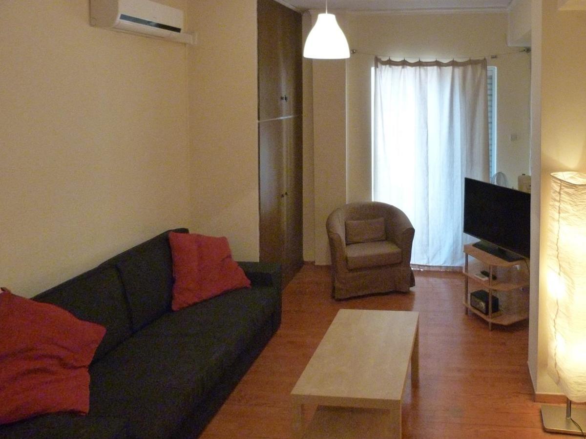 Homely Spacious Studio Chalkida Luaran gambar